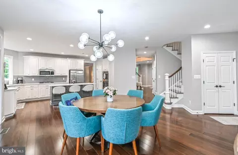 Dining - 9447 Brenner Ct, Vienna, VA 22180 photo 2 of 2