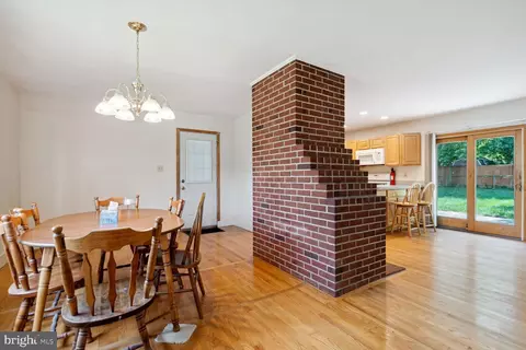 5403 Montgomery St, Springfield, VA 22151 photo 11