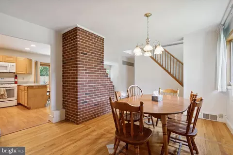 5403 Montgomery St, Springfield, VA 22151 photo 10