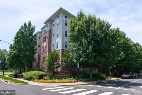 9480 Virginia Center Blvd #133, Vienna, VA 22181