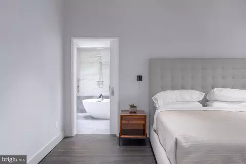 Bedroom - 1124 Dominion Ct, Mclean, VA 22102 photo 1 of 4