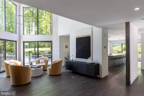 Entry Way - 1124 Dominion Ct, Mclean, VA 22102 photo 1 of 7