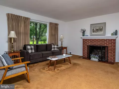 5227 Forman Ct, Springfield, VA 22151 photo 7