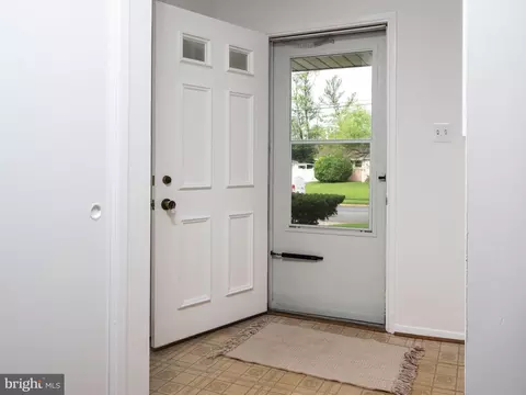 5227 Forman Ct, Springfield, VA 22151 photo 5