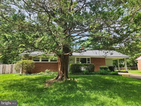 7510 Hogarth St, Springfield, VA 22151 photo 3
