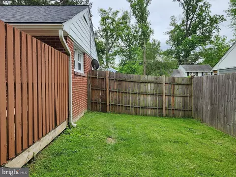 7510 Hogarth St, Springfield, VA 22151 photo 4