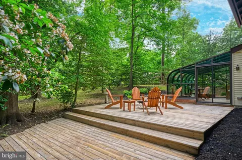 Exterior - 11247 Handlebar Rd, Reston, VA 20191 photo 5 of 8