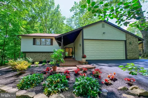 Exterior - 11247 Handlebar Rd, Reston, VA 20191 photo 2 of 8