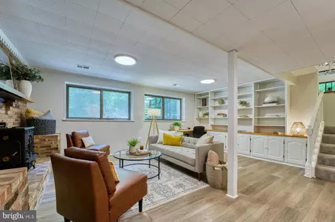 Living - 11247 Handlebar Rd, Reston, VA 20191 photo 3 of 3