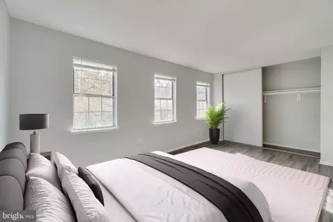 2364 Hunters Square Ct, Reston, VA 20191 photo 11