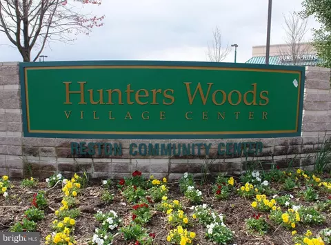2364 Hunters Square Ct, Reston, VA 20191 photo 23