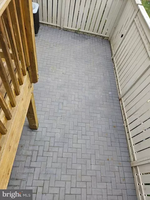 2364 Hunters Square Ct, Reston, VA 20191 photo 17