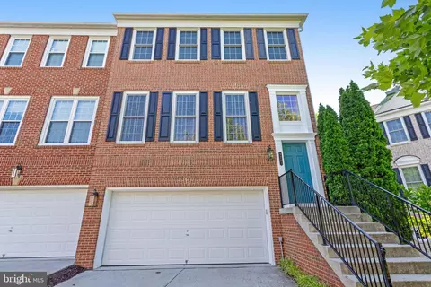 9291 Laurel Ridge Crossing Rd, Lorton, VA 22079