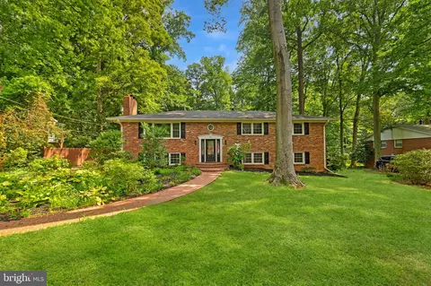 4921 Tunlaw St, Alexandria, VA 22312