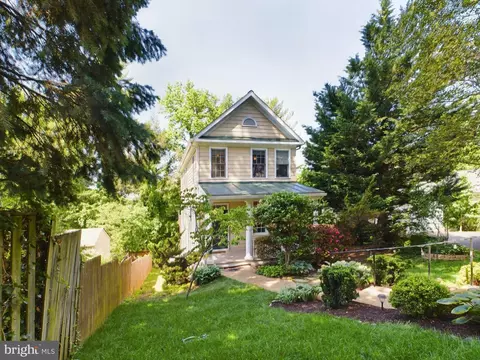2318 Highland Ter, Falls Church, VA 22046