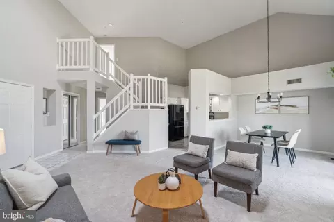 6934 F Ellingham Cir #118, Alexandria, VA 22315