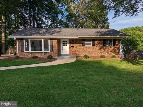 5941 Jennings Ln, Springfield, VA 22150