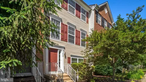 4602 Odessa, Alexandria, VA 22309