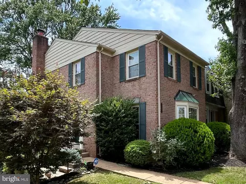 10425 Red Granite Ter, Oakton, VA 22124
