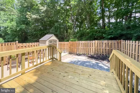 Exterior - 7409 Spring Tree Dr, Springfield, VA 22153 photo 3 of 7