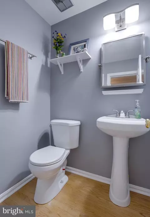 Bath - 7409 Spring Tree Dr, Springfield, VA 22153 photo 1 of 5