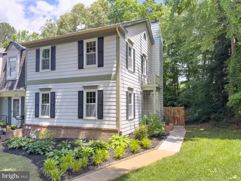 Exterior - 7409 Spring Tree Dr, Springfield, VA 22153 photo 6 of 7