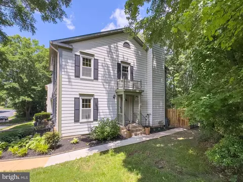 Exterior - 7409 Spring Tree Dr, Springfield, VA 22153 photo 2 of 7