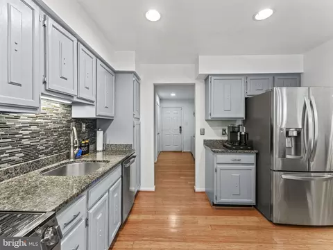 7599 Ruxton Dr, Springfield, VA 22153 photo 11