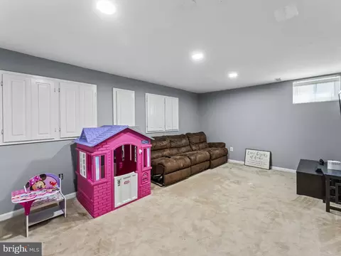 7599 Ruxton Dr, Springfield, VA 22153 photo 25