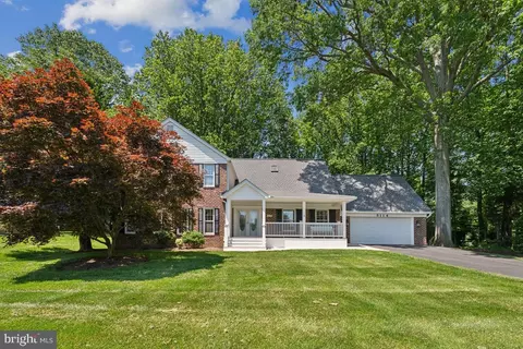 5114 Brentwood Farm Dr, Fairfax, VA 22030