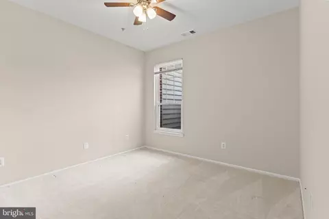 Bedroom - 1550 Spring Gate Dr #8109, Mclean, VA 22102 photo 6 of 9