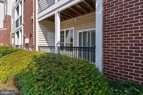 Exterior - 1550 Spring Gate Dr #8109, Mclean, VA 22102 photo 4 of 5