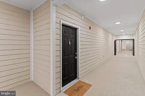 Entry Way - 1550 Spring Gate Dr #8109, Mclean, VA 22102 photo 2 of 5