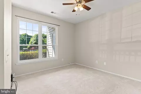 Bedroom - 1550 Spring Gate Dr #8109, Mclean, VA 22102 photo 2 of 9