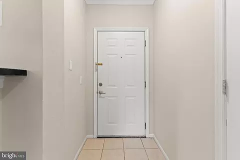 Entry Way - 1550 Spring Gate Dr #8109, Mclean, VA 22102 photo 4 of 5