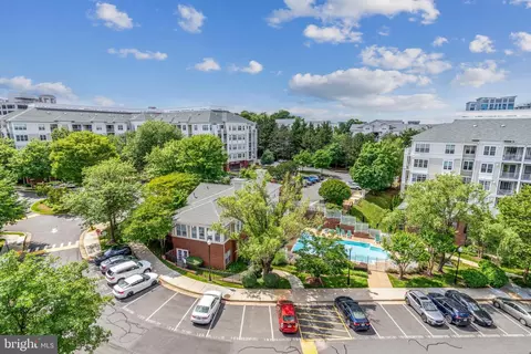 1645 International Dr #421, Mclean, VA 22102 photo 19