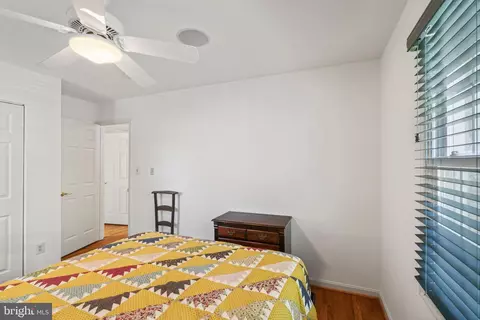 8009 Springfield Village Dr, Springfield, VA 22152 photo 23