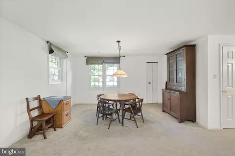 8009 Springfield Village Dr, Springfield, VA 22152 photo 32