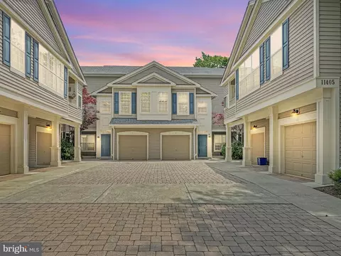 11405 N Windleaf Ct #26, Reston, VA 20194