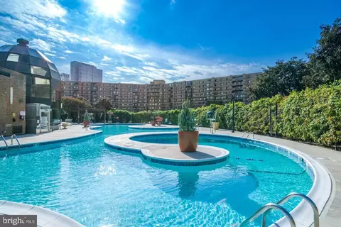 8380 Greensboro Dr #1026, Mclean, VA 22102