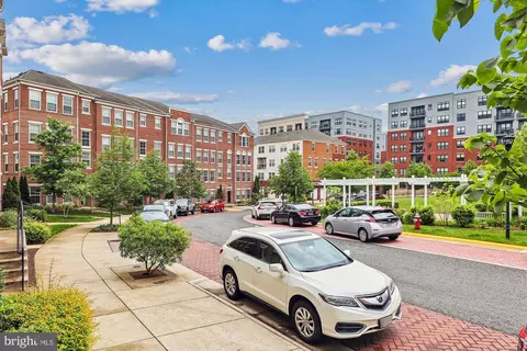 3045 Rittenhouse Cir #74, Fairfax, VA 22031