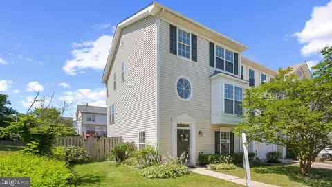 6337 Saint Timothys Ln, Centreville, VA 20121