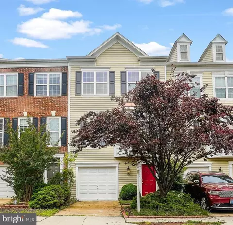 5186 Fiery Dawn Ct, Centreville, VA 20120