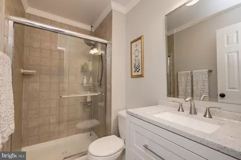 Bath - 11670 Stockbridge Ln, Reston, VA 20194 photo 2 of 5