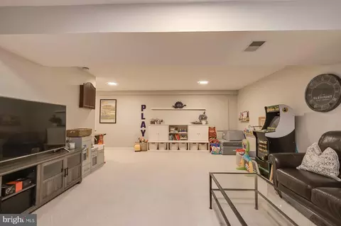 Other - 11670 Stockbridge Ln, Reston, VA 20194 photo 9 of 9
