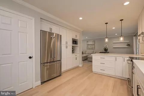 Kitchen - 11670 Stockbridge Ln, Reston, VA 20194 photo 5 of 7
