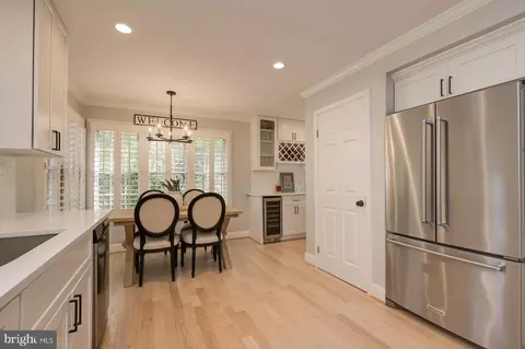 Kitchen - 11670 Stockbridge Ln, Reston, VA 20194 photo 6 of 7