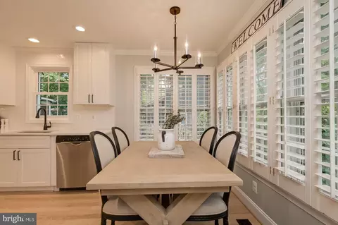 Dining - 11670 Stockbridge Ln, Reston, VA 20194 photo 3 of 4