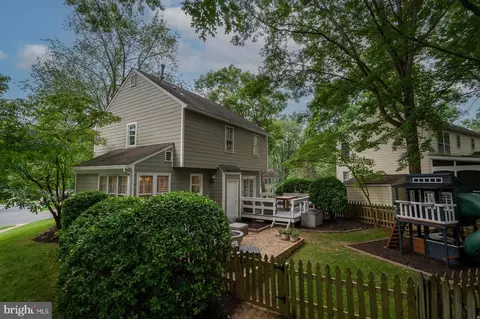Exterior - 11670 Stockbridge Ln, Reston, VA 20194 photo 15 of 15