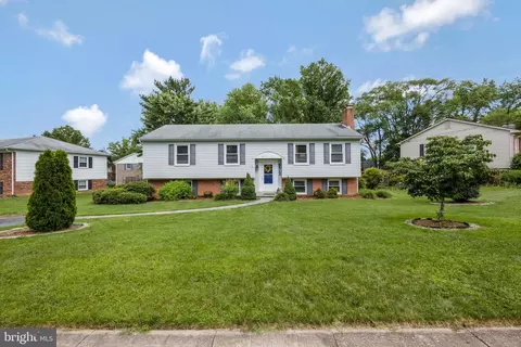 5813 Shalott Ct, Alexandria, VA 22310
